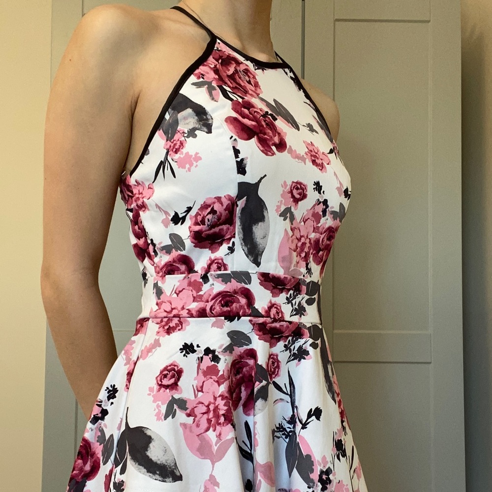 Floral short dress